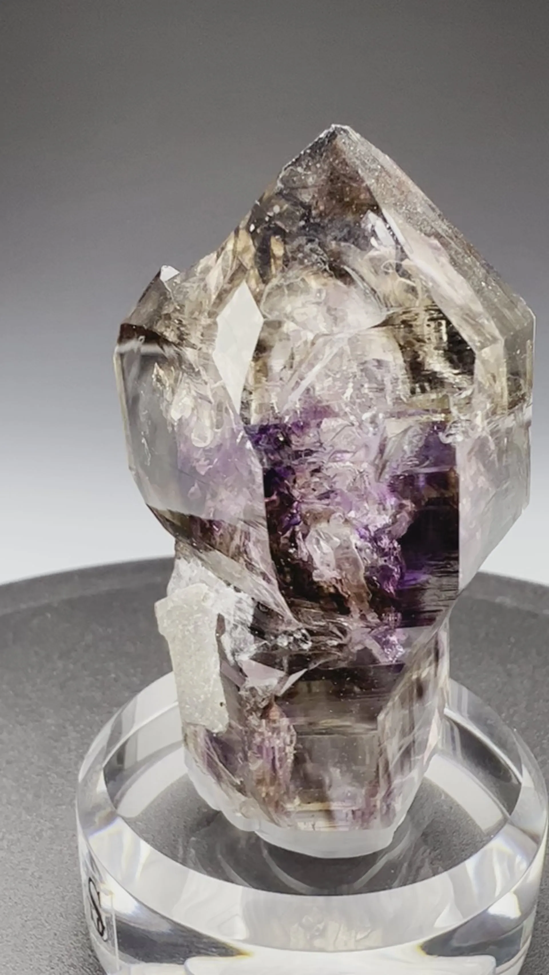 Quartz var. Amethyst, SMOKY - image 3