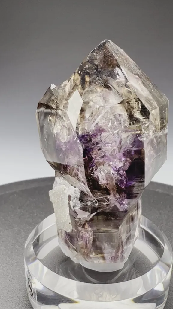 Quartz var. Amethyst, SMOKY - image 2