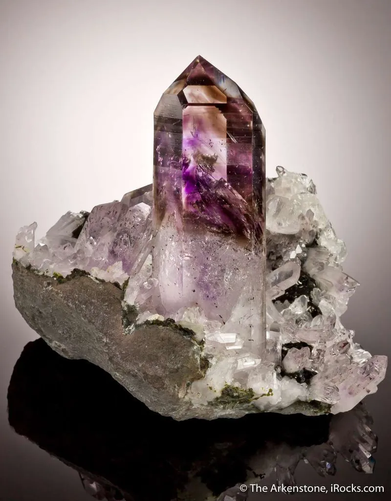 Quartz var. Amethyst with Phantoms (illustrated) image
