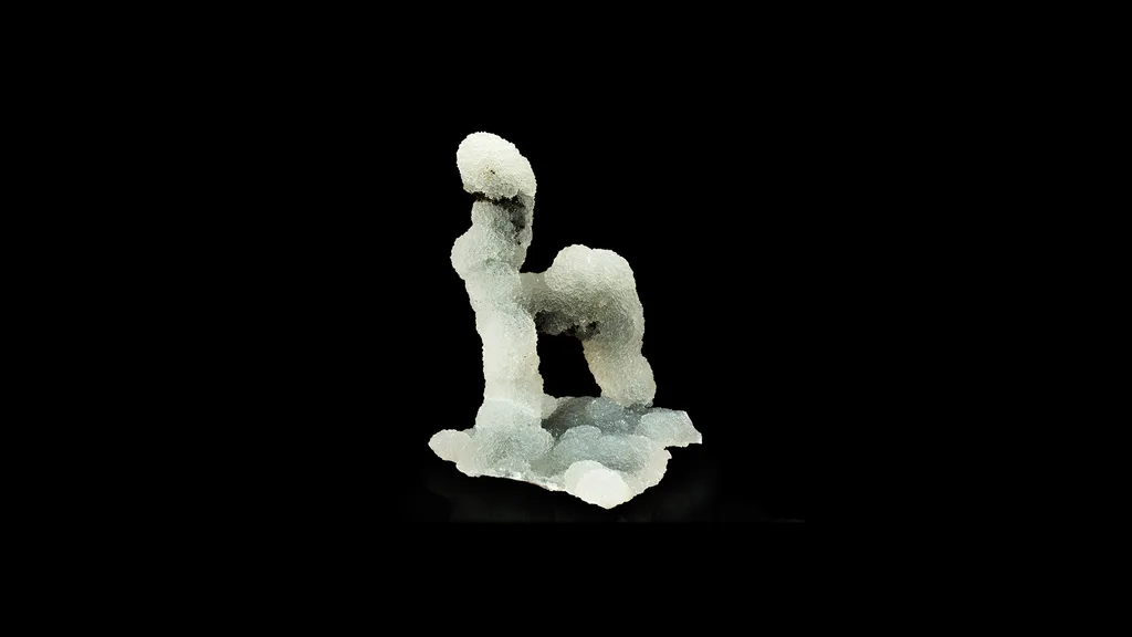 Quartz (var. Chalcedony) image