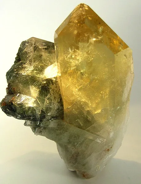 Quartz (Var: Citrine) image