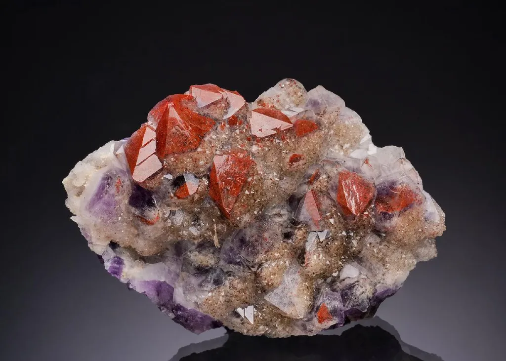 Quartz var. Eisenkiesel and Amethyst image