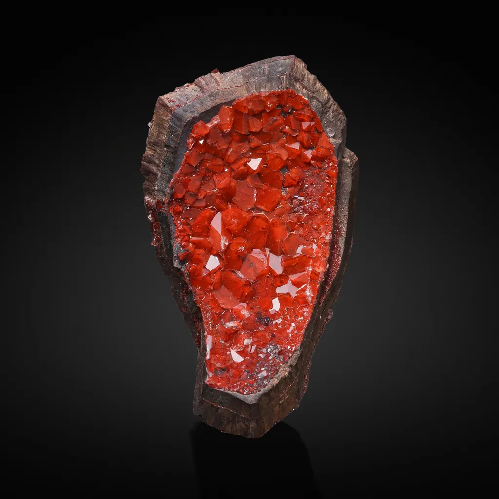 Quartz var. Eisenkiesel on Hematite image