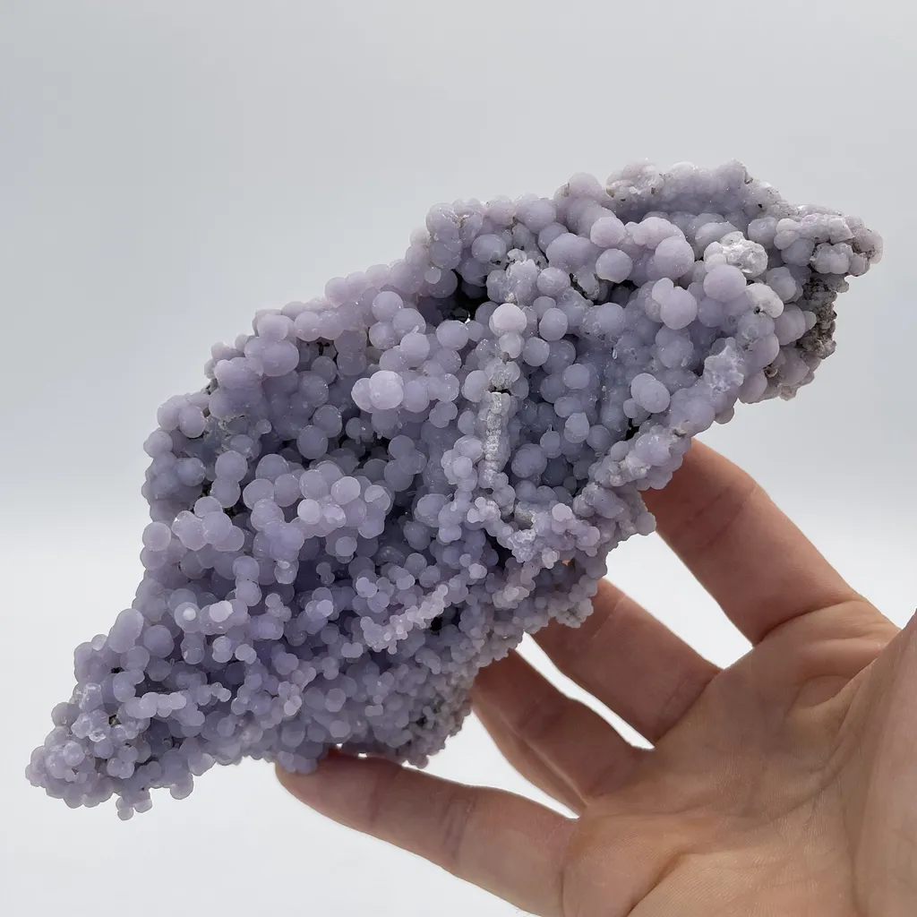 Quartz var. "Grape Agate" image