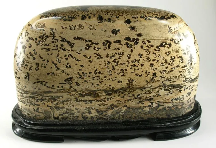 Quartz (Var: Jasper) - image 2