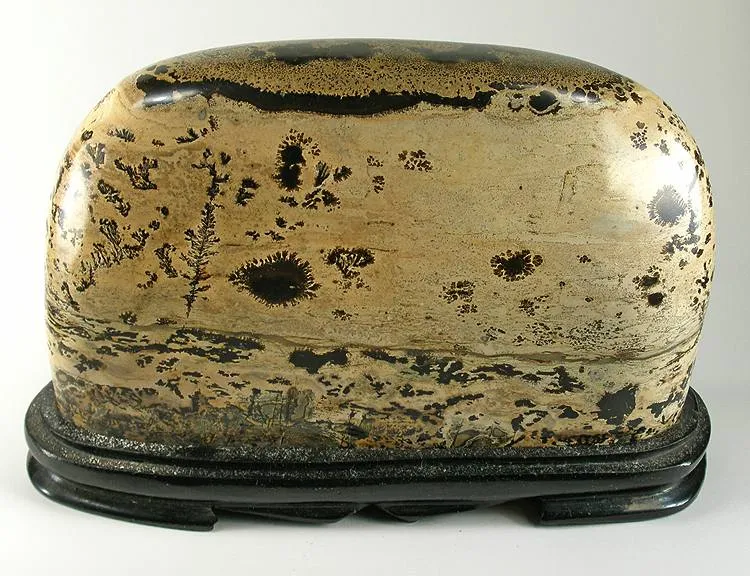 Quartz (Var: Jasper) image