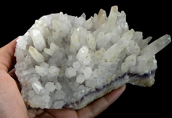 Quartz (Var: Milky Quartz), Quartz (Var: Amethyst) image