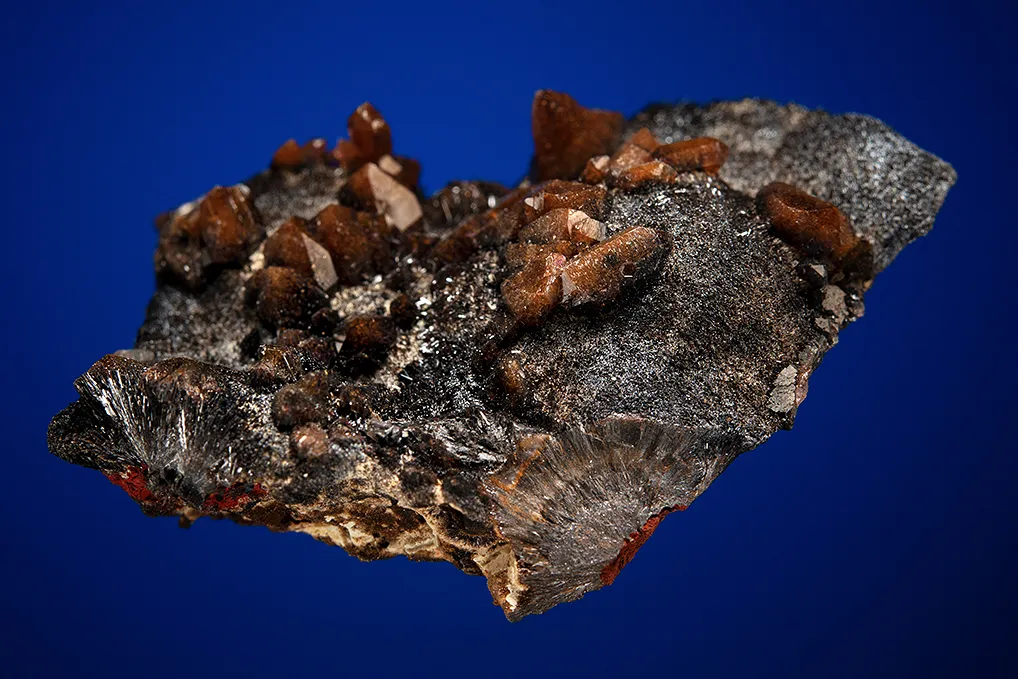 Quartz var. Onegite on Goethite - image 3