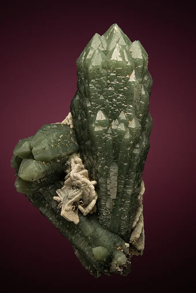 Quartz var. Prase with Dolomite image