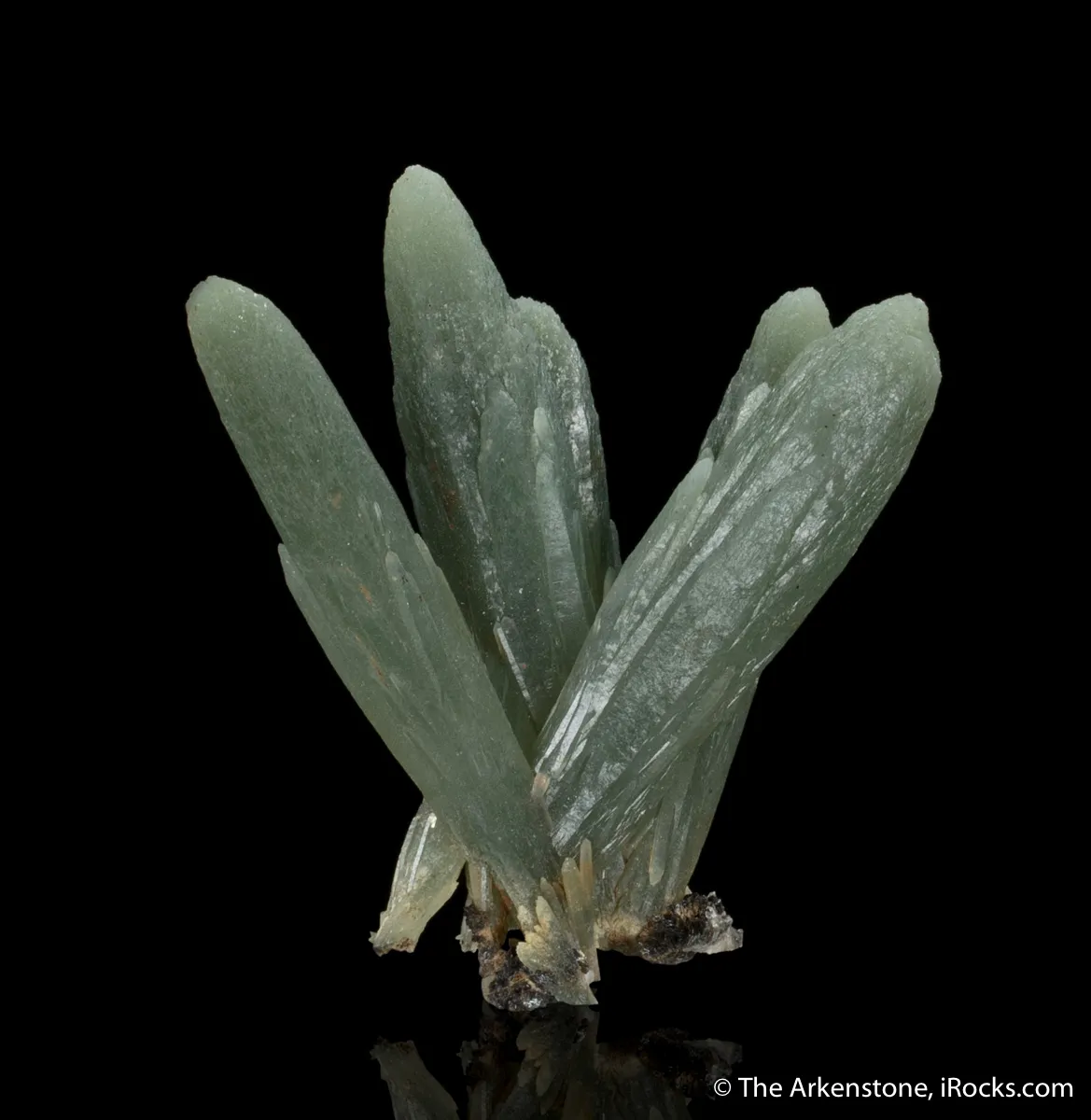 Quartz var. Prase with Hedenbergite inclusions - image 2