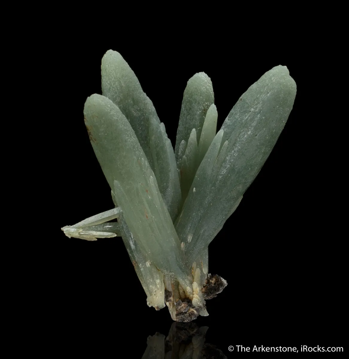 Quartz var. Prase with Hedenbergite inclusions - image 1