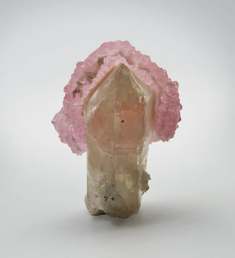 Quartz var. Rose, Quartz - image 3