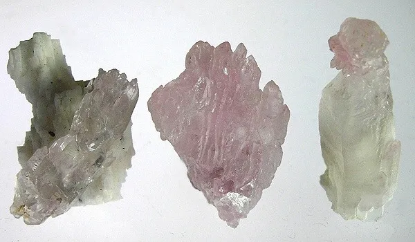 Quartz (Var: Rose Quartz) image