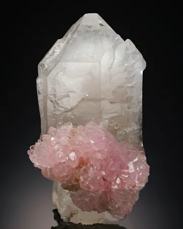 Quartz var. Rose Quartz