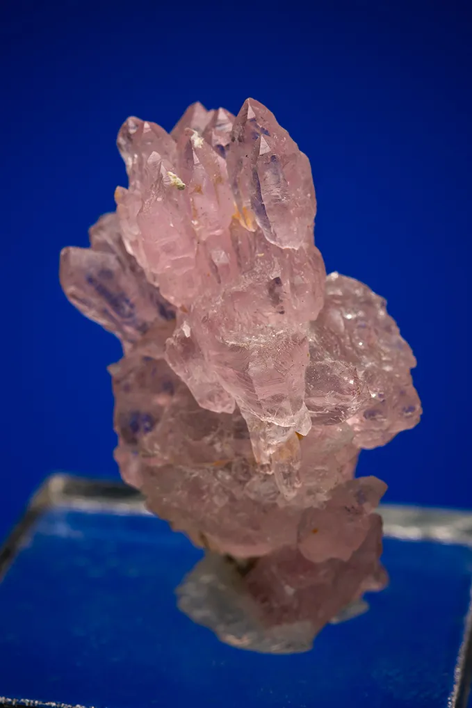 Quartz var. Rose Quartz - image 2