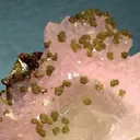 Quartz (Var: Rose Quartz), Eosphorite, Zanazziite - image 2