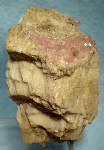 Quartz (Var: Rose Quartz), Feldspar Group image