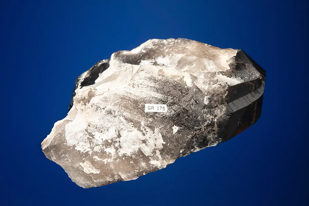 Quartz var. Smoky - image 3
