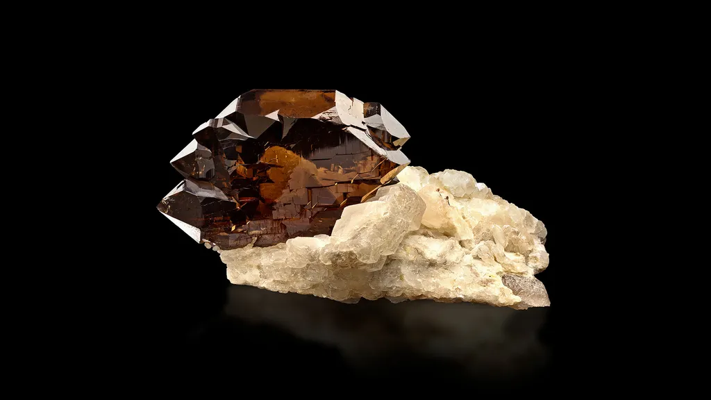 Quartz (var. Smoky) image