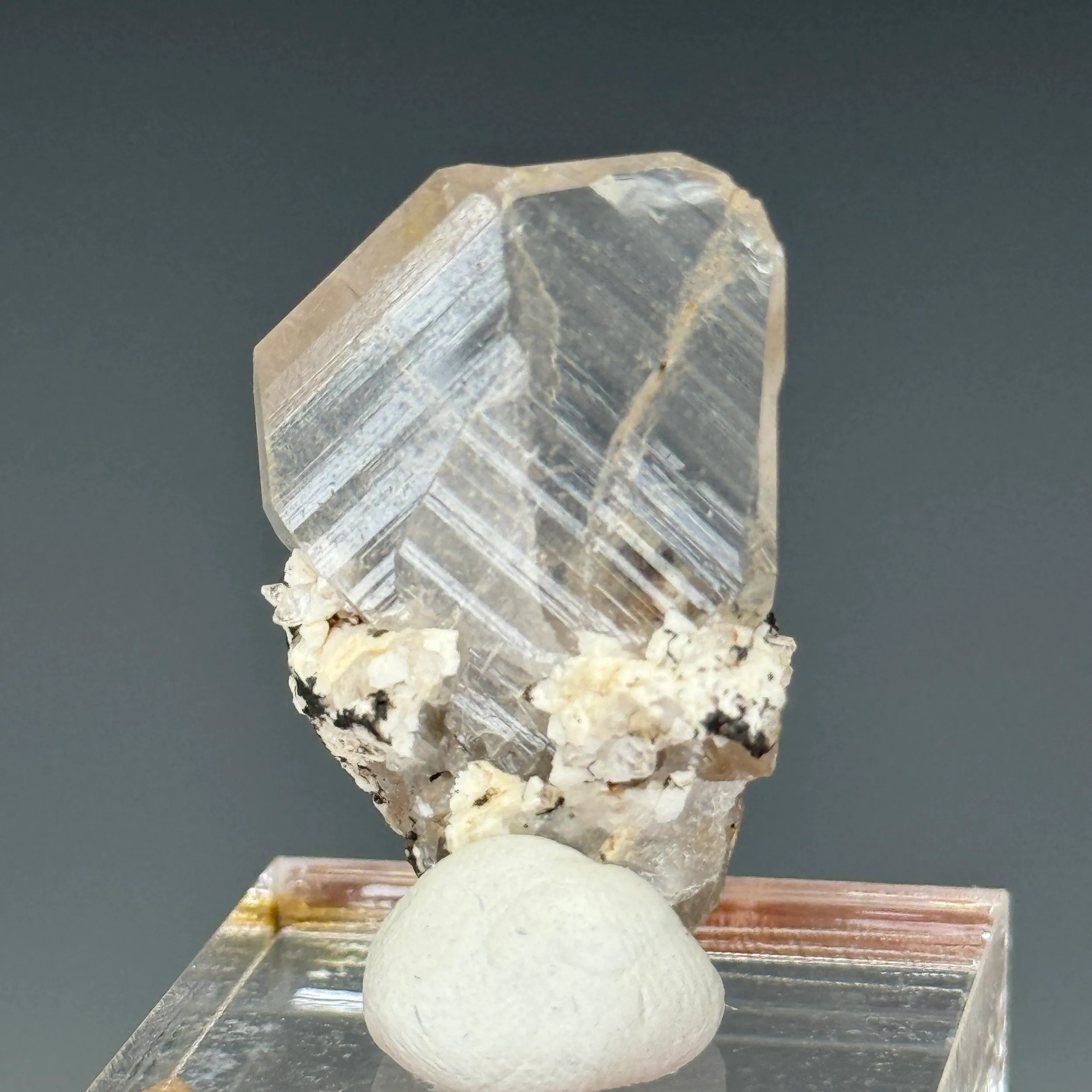 Quartz var. Smoky - image 2