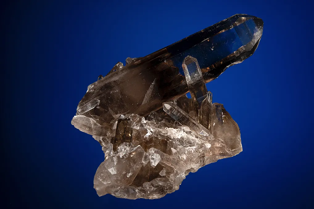 Quartz var. Smoky - image 4