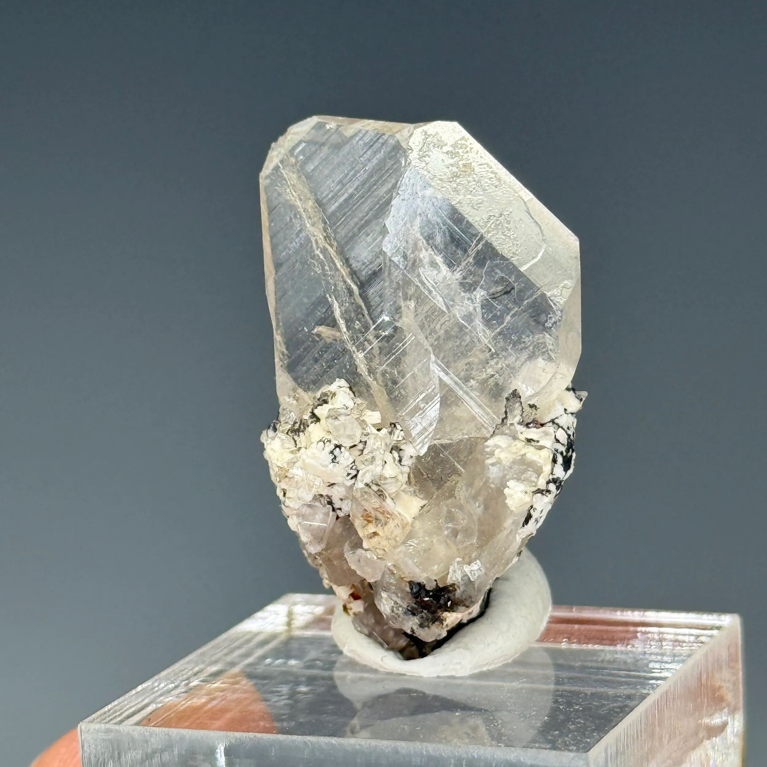 Quartz var. Smoky - image 3