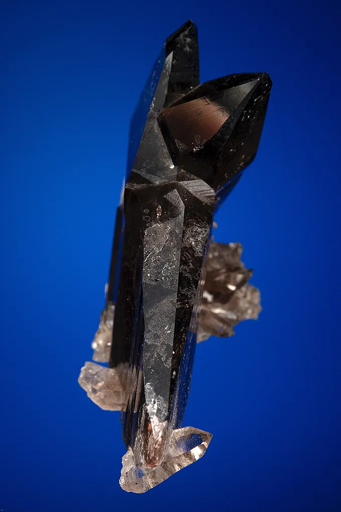 Quartz var. Smoky (Japan-law twin) - image 5