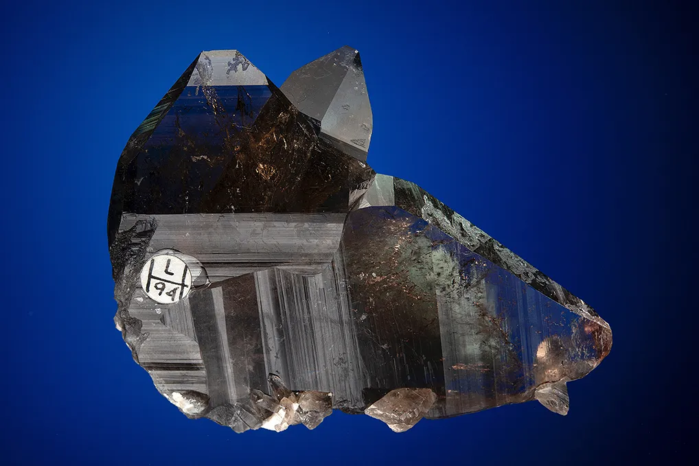 Quartz var. Smoky (Japan-law twin) - image 2