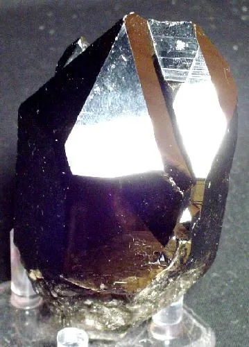 Quartz (Var: Smoky Quartz) image