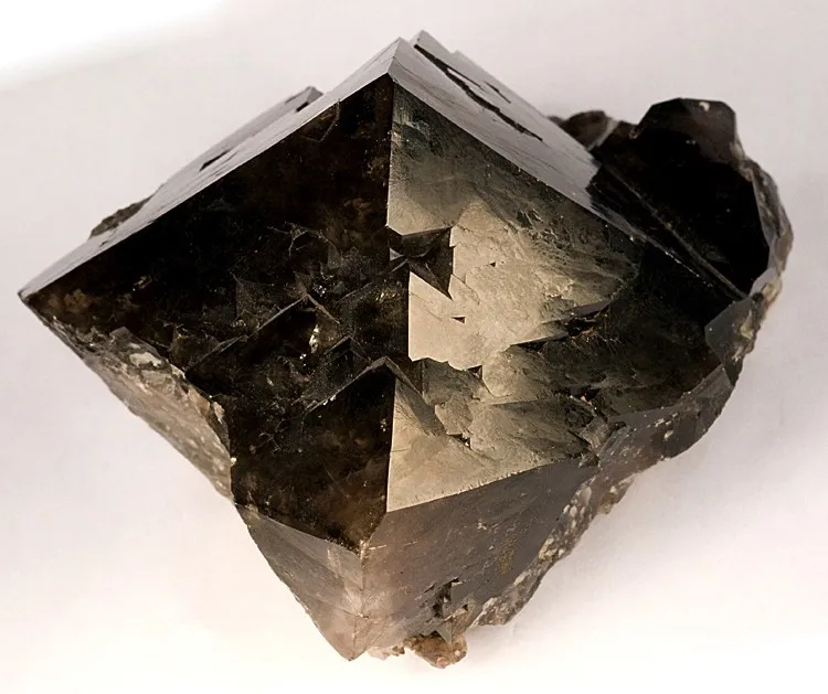 Quartz (Var: Smoky Quartz) image