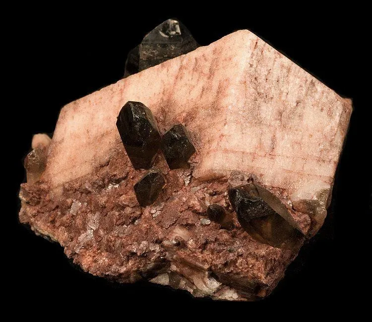 Quartz (Var: Smoky Quartz), Microcline image