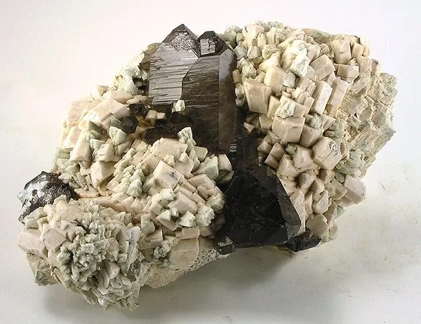 Quartz (Var: Smoky Quartz), Microcline, Albite image