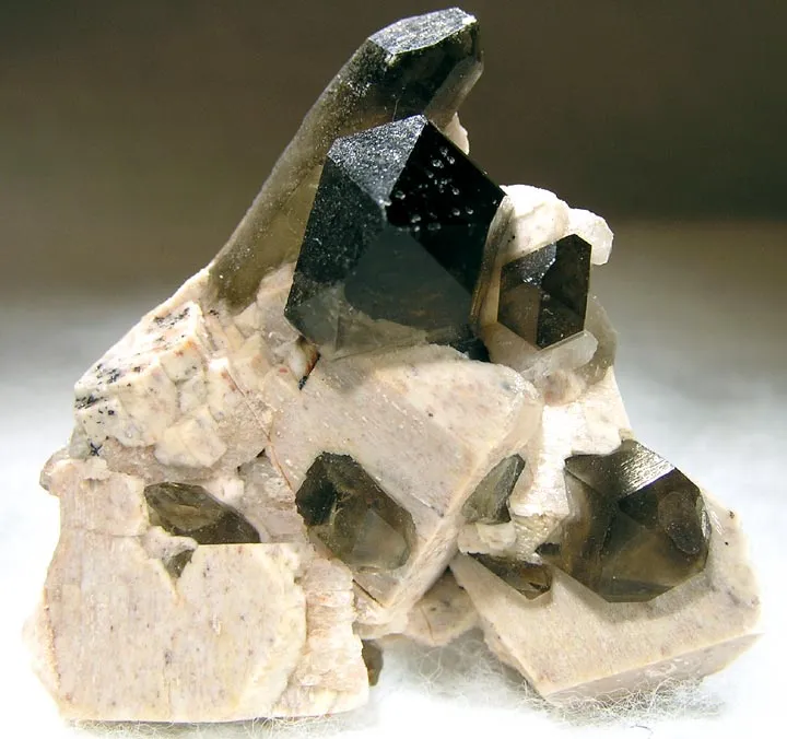 Quartz (Var: Smoky Quartz), Microcline image