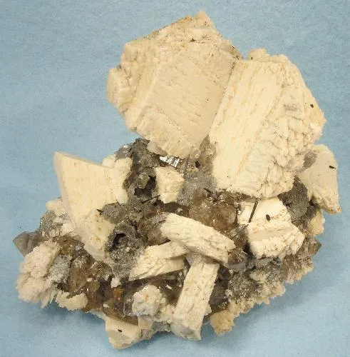 Quartz (Var: Smoky Quartz), Orthoclase, Schorl, Opal (Var: Opal-An) image