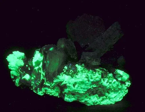Quartz (Var: Smoky Quartz), Orthoclase, Schorl, Opal (Var: Opal-An) - image 3
