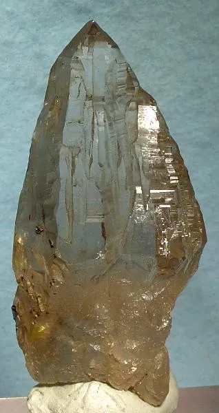 Quartz (Var: Smoky Quartz), Rutile image