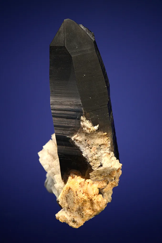Quartz var. Smoky with Albite - image 4