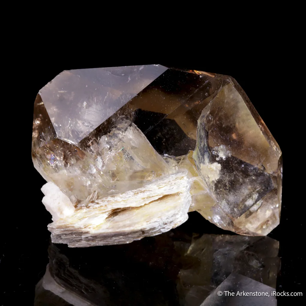 Quartz var. Smoky with Muscovite - image 3