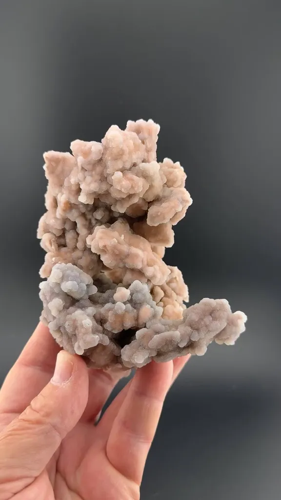 Quartz var. Youngite image