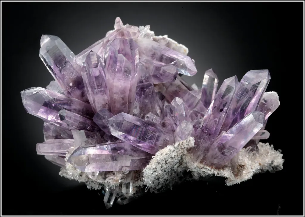Quartz (variety Amethyst) image