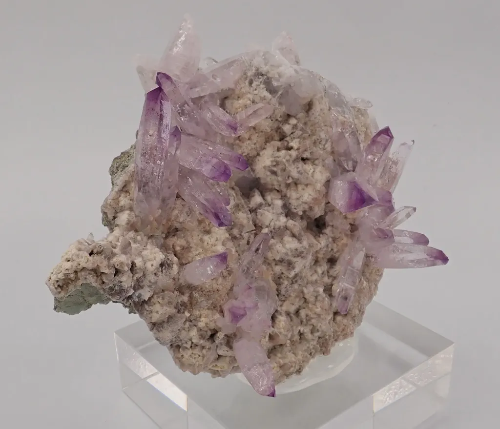 Quartz, variety Amethyst image
