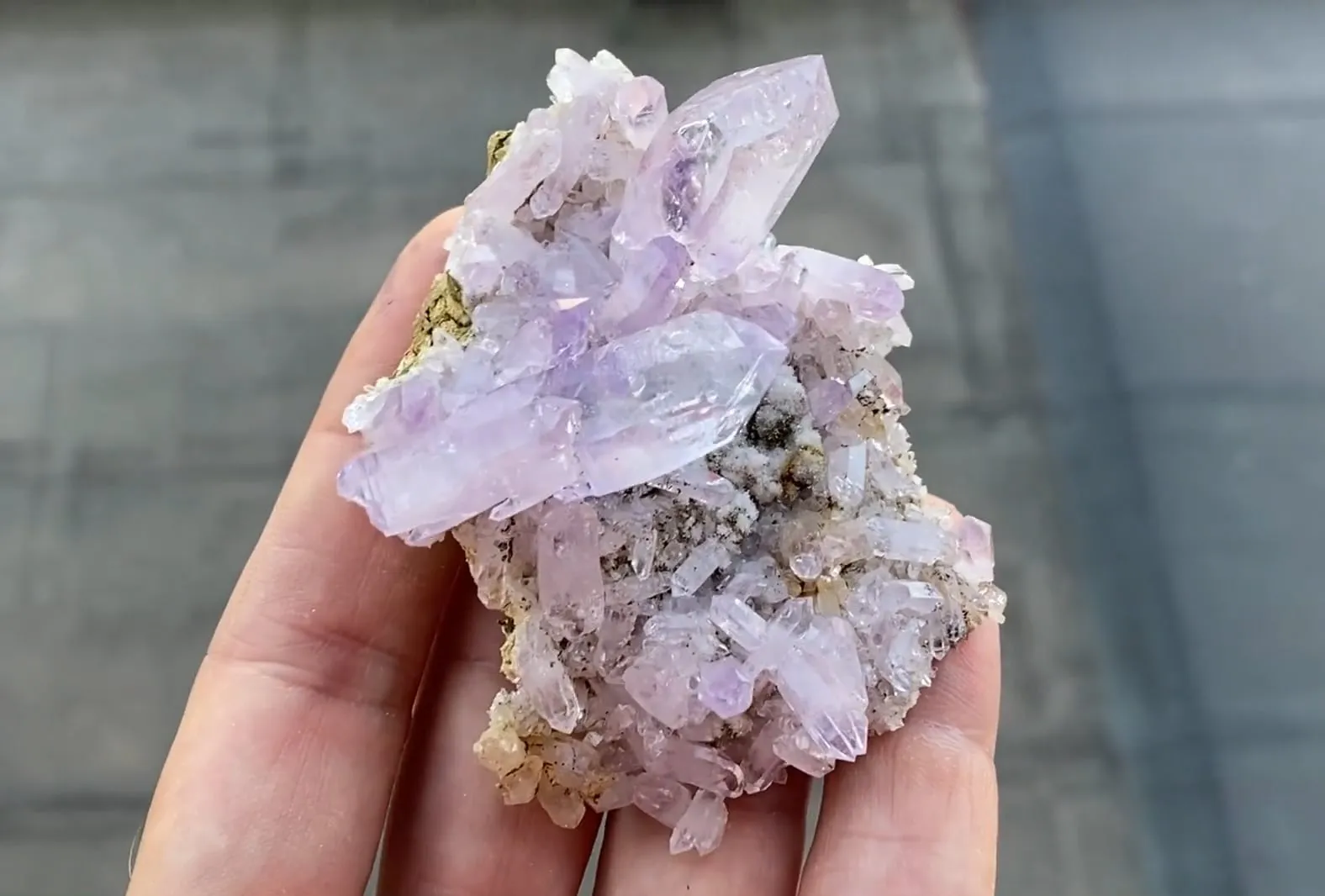 Quartz, variety Amethyst - image 5