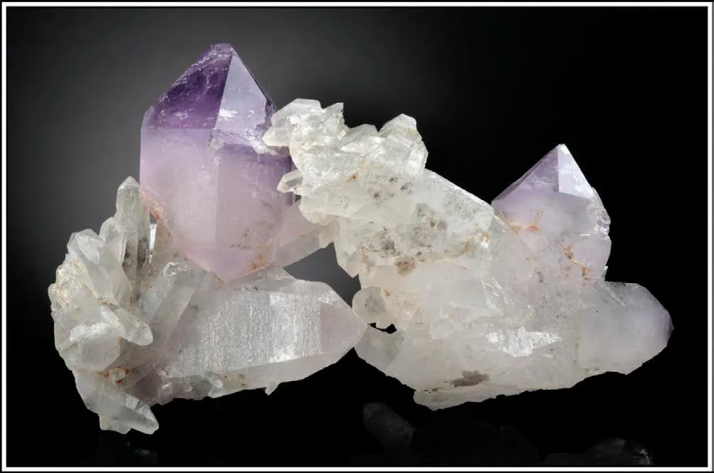 Quartz (variety Amethyst) image