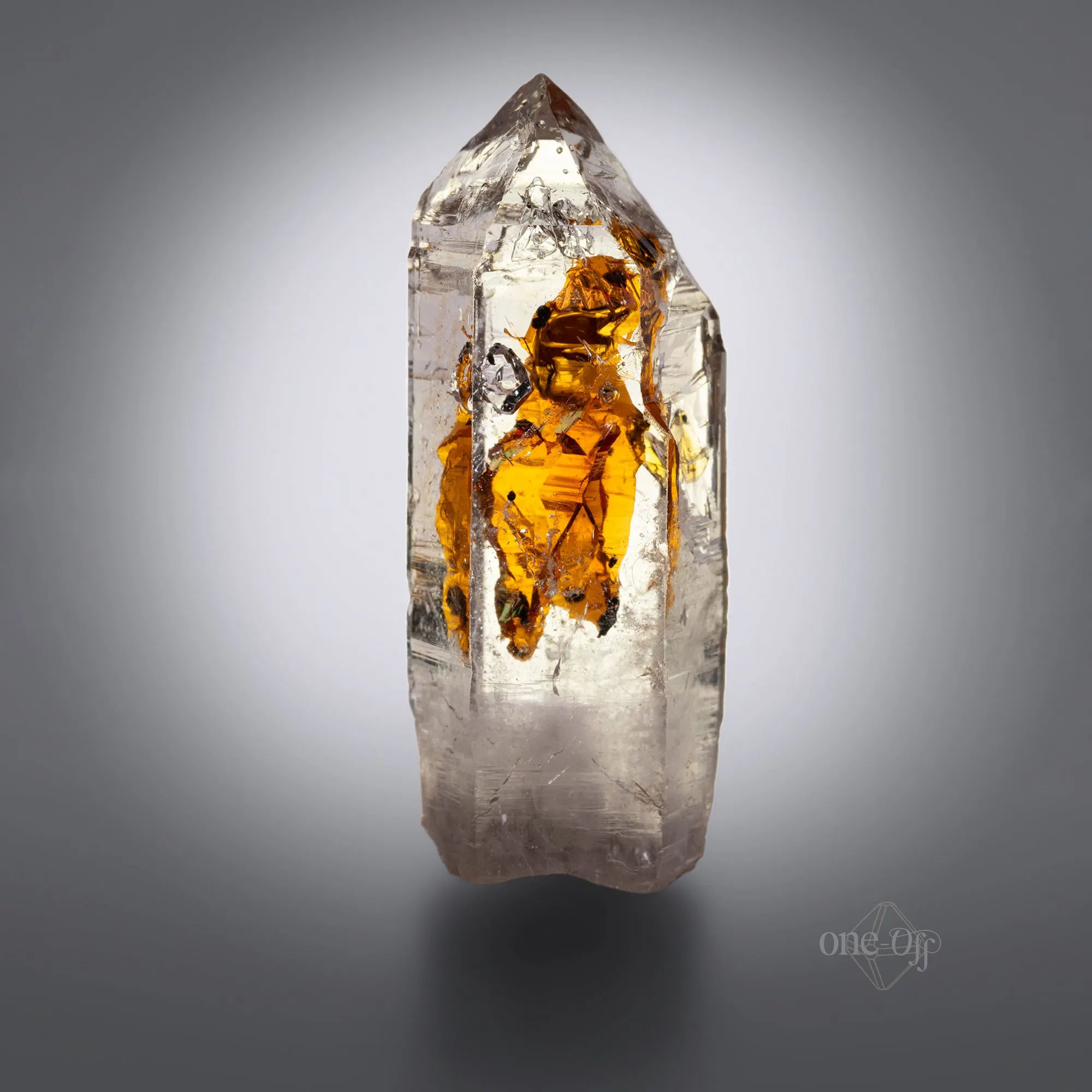 Quartz w/ Petroleum Inclusions - image 5