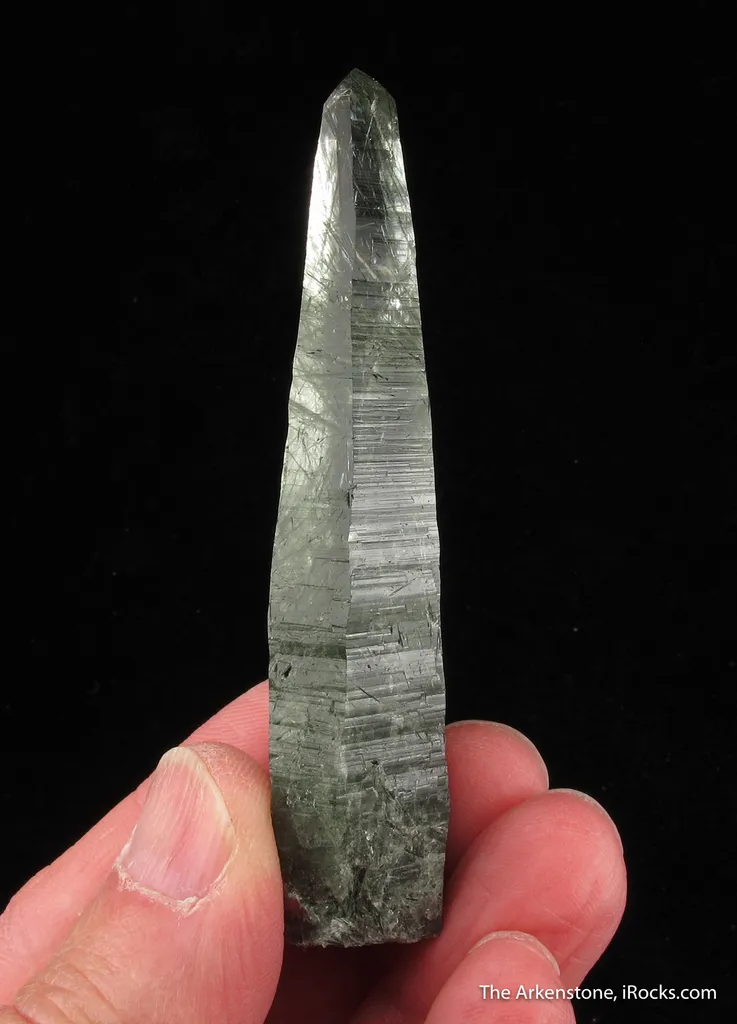 Quartz with Actinolite inclusions - image 3