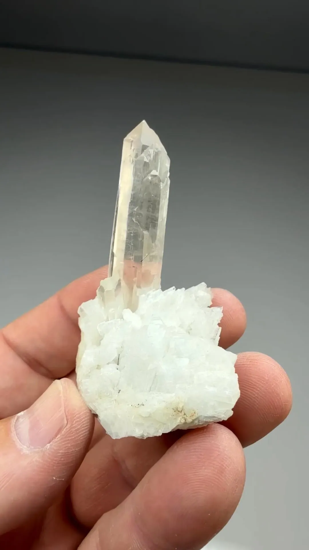 Quartz with Albite (690) - image 2