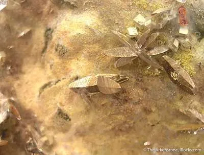 Quartz With Anatase and Clay Inclusions - image 2