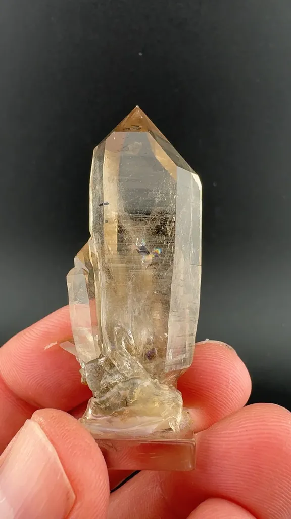 Quartz with Anatase inclusions image