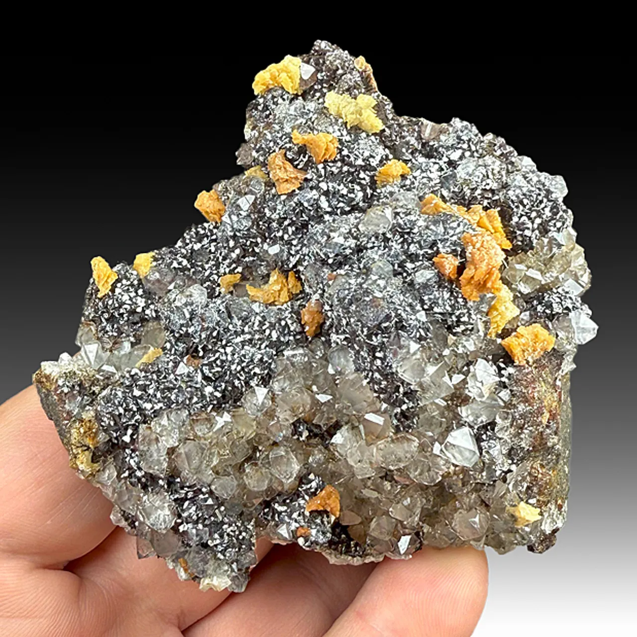 Quartz with Ankerite, Aragonite - image 1