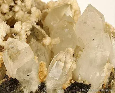 Quartz With Arsenopyrite And Dolomite - image 3